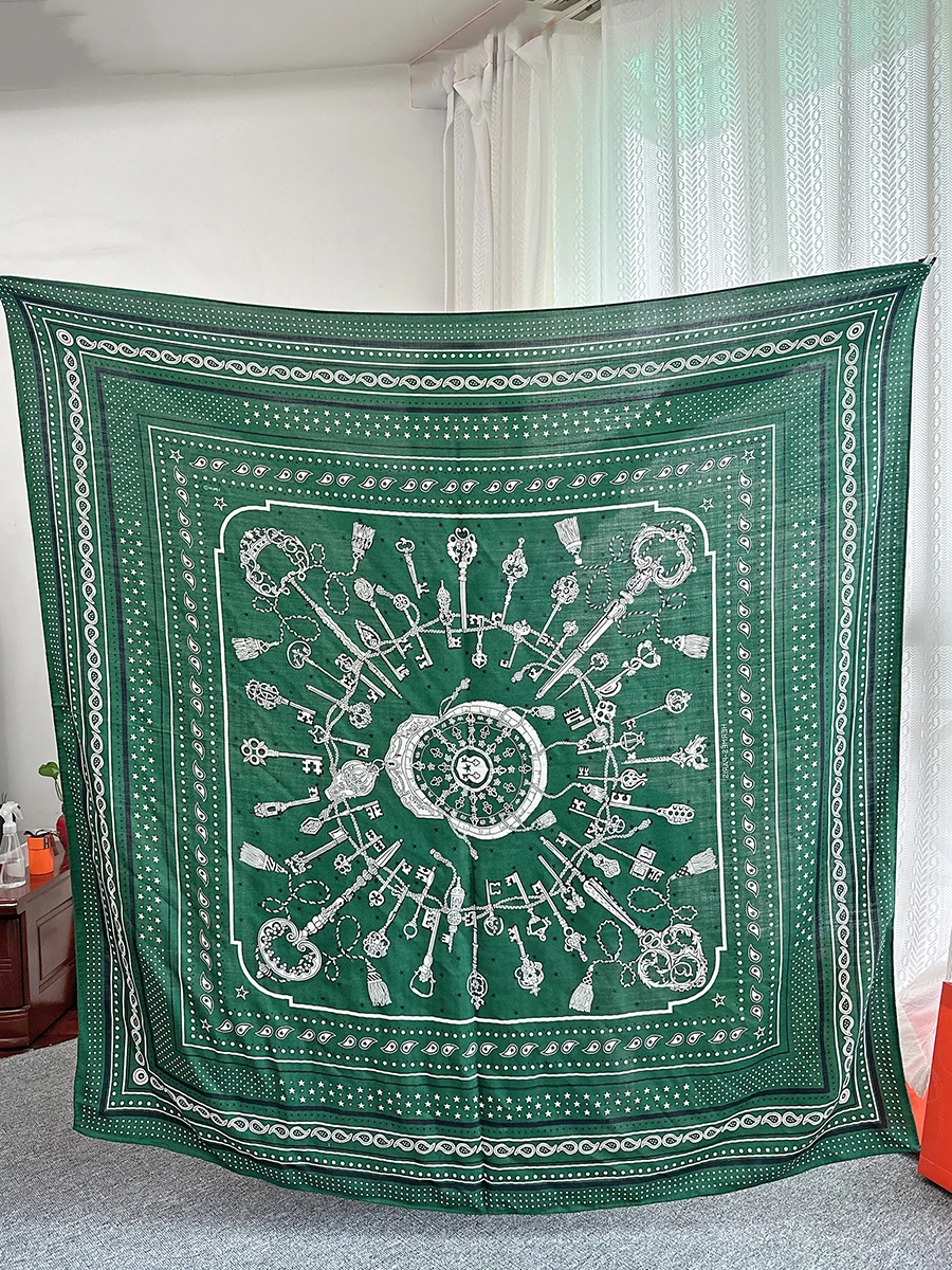 2023 осенне-зимний зеленый шарф в горошек 140*140 см