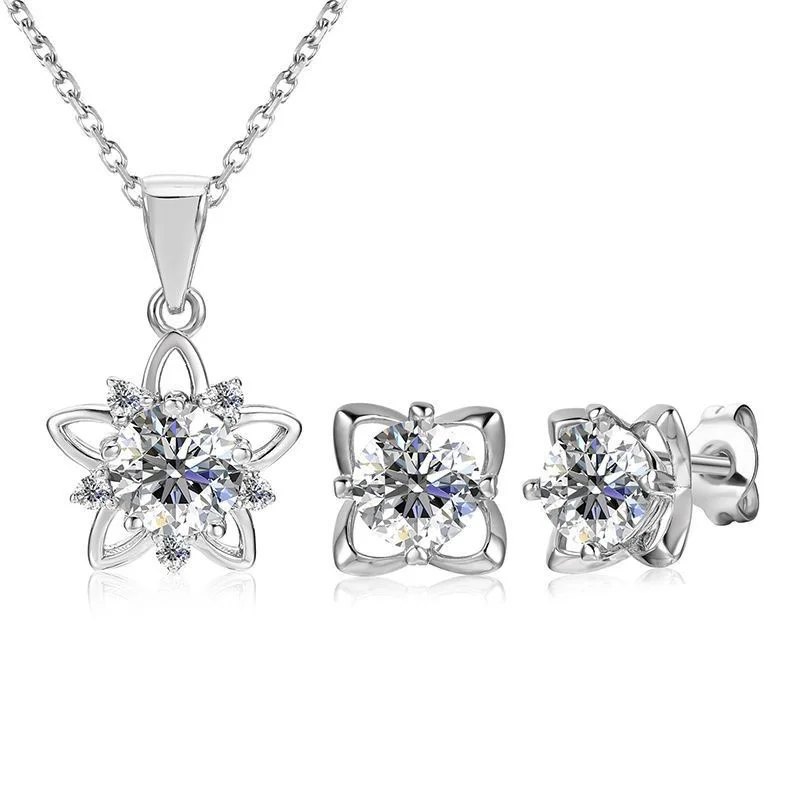 

MS035 Lefei Fashion Trendy Classic White1Ct Moissanite Lucky Flower Earring Necklace Set For Women Silver 925 Party Jewelry Gift