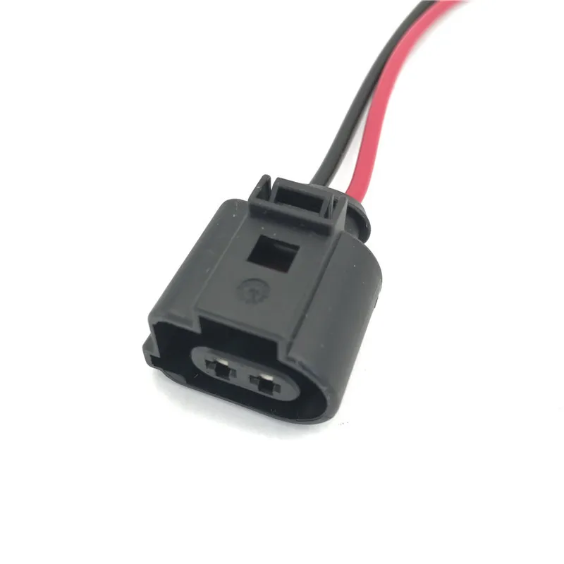 

2Pin Car Handbrake Rear Brake Cylinder Motor Plug For VW Passat Tiguan Polo Lavida Sagitar Magotan Audi Automobiles Accessories