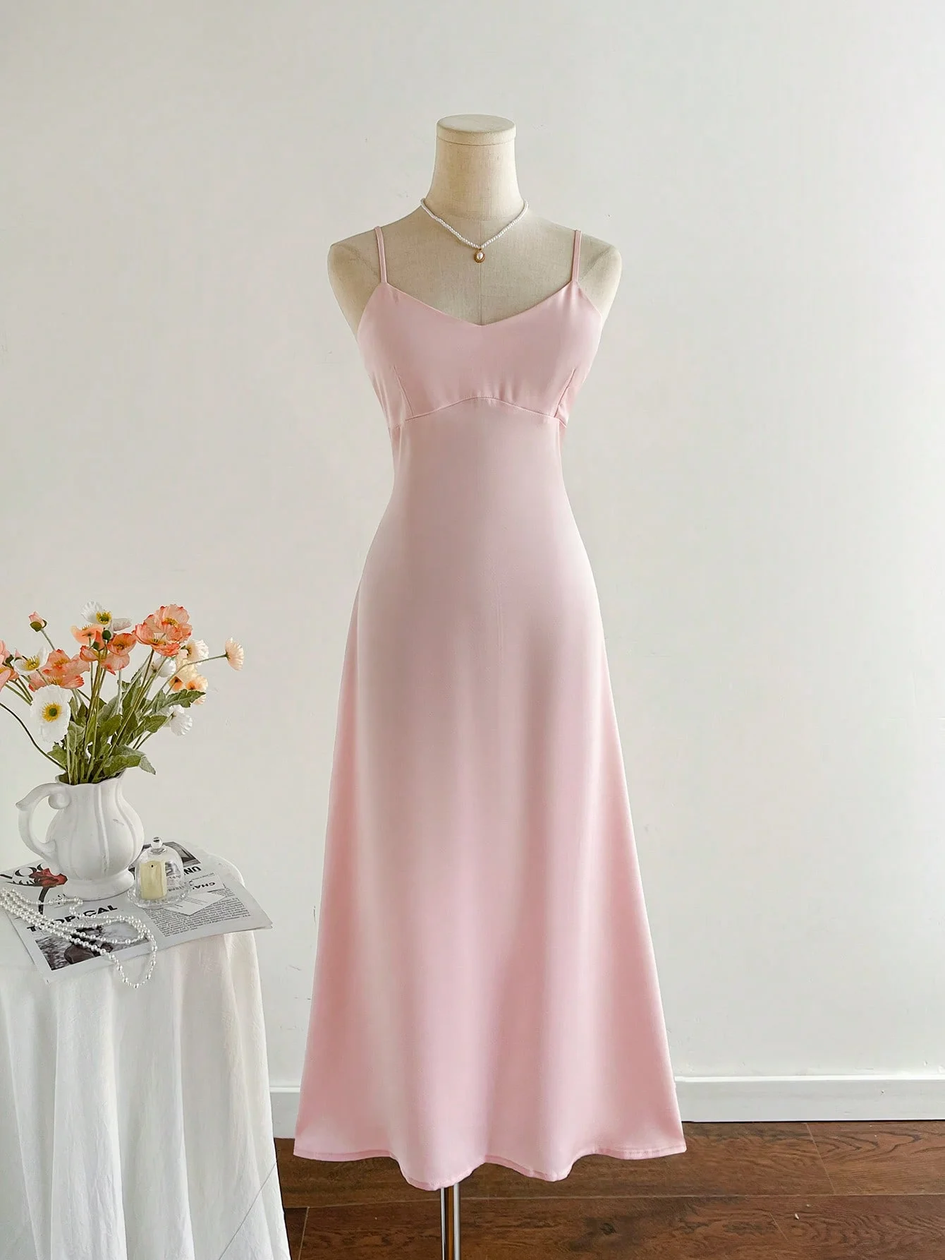 Sexy Suspender Waist-Cinching Dress with Large Skirt