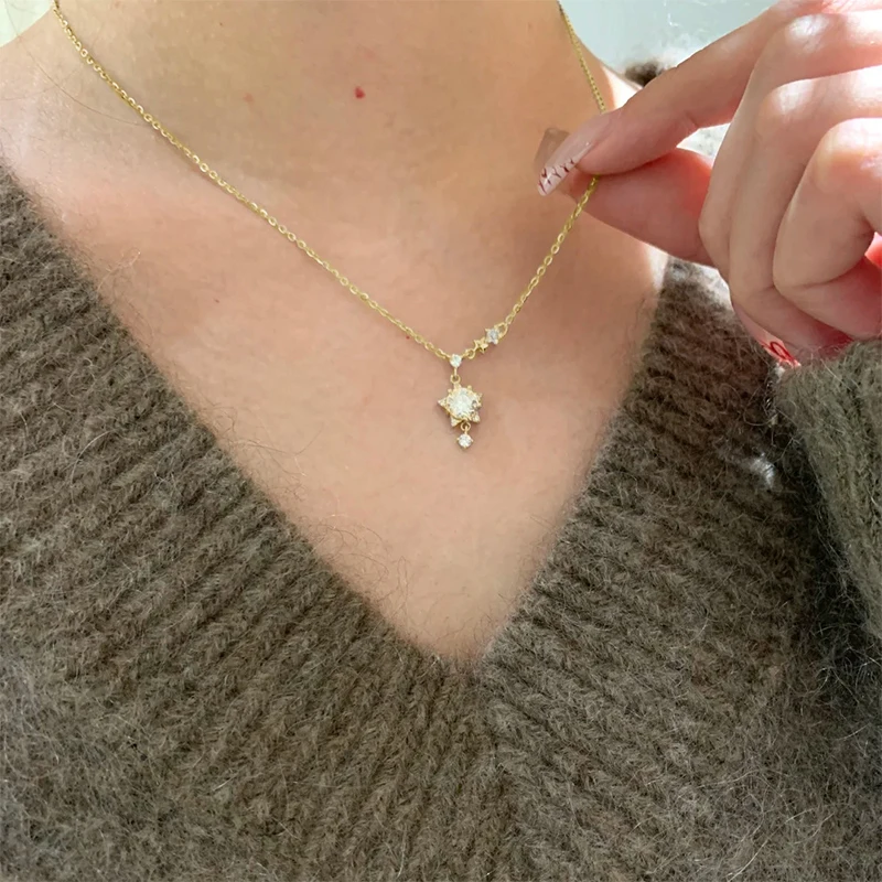 Rrjzz 6.5mm 1.0ct 라운드 D 컬러 모이사나이트 펜던트 목걸이 여성용 럭셔리 스파클링 드리미 스타 썬 샤이니 목걸이 쥬얼리