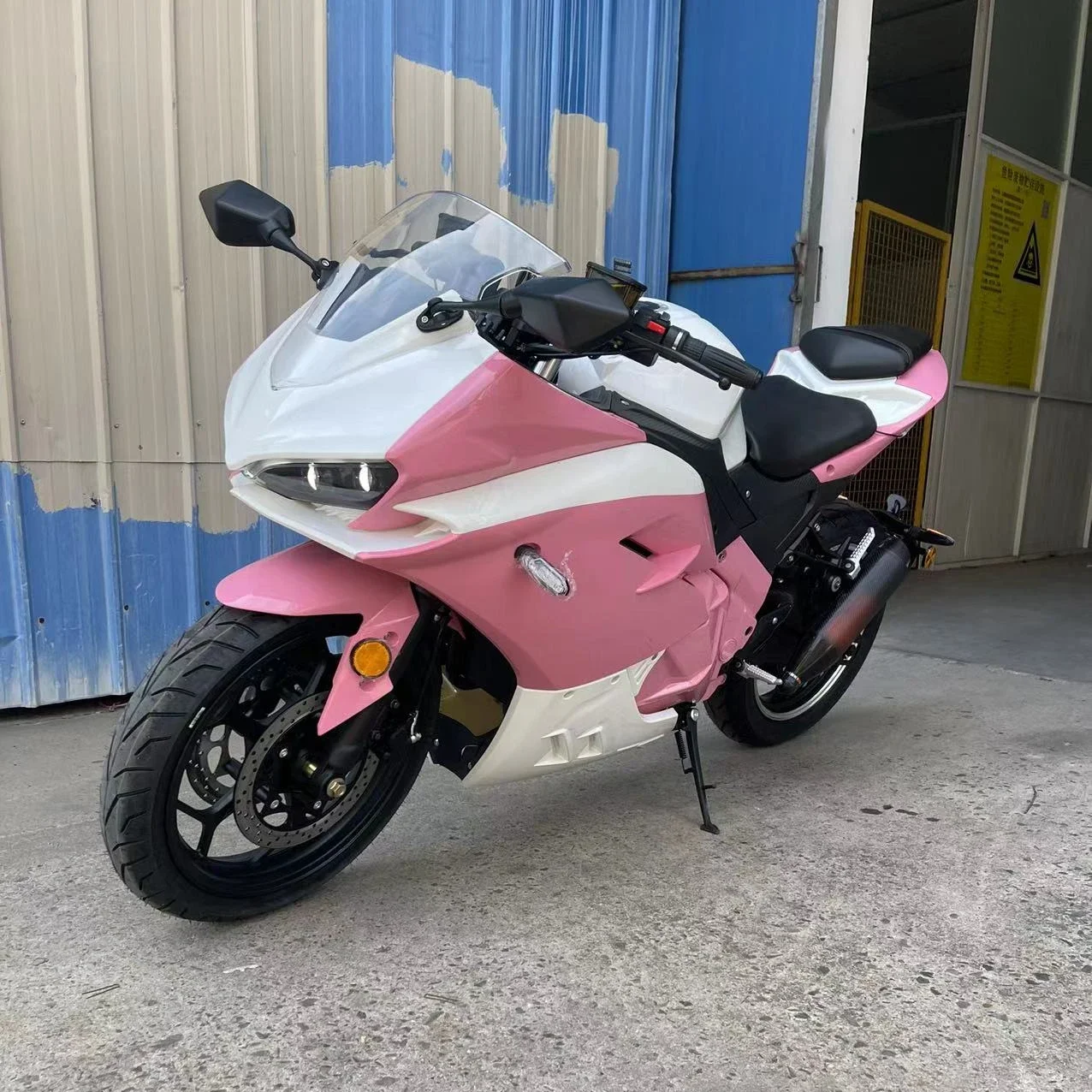 Cheap Price Hot Sale 15000w Motor New Model Racing Electric Motorcycle For Adults GPS Speed 160-180KMP