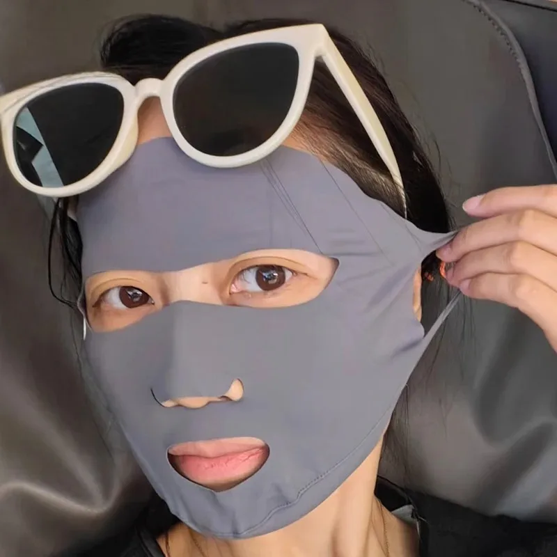 Masque Réutilisable en Nylon Taille 18,5x28 cm - Lot de 1