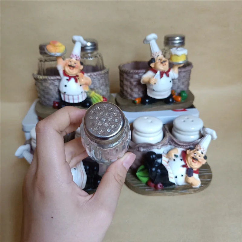 Kitchen Chef Cook Pepper Condiment Bottle Model Statue Miniature Figurine Gifts Crafts Resin Home Decoration Accessories TTBD85