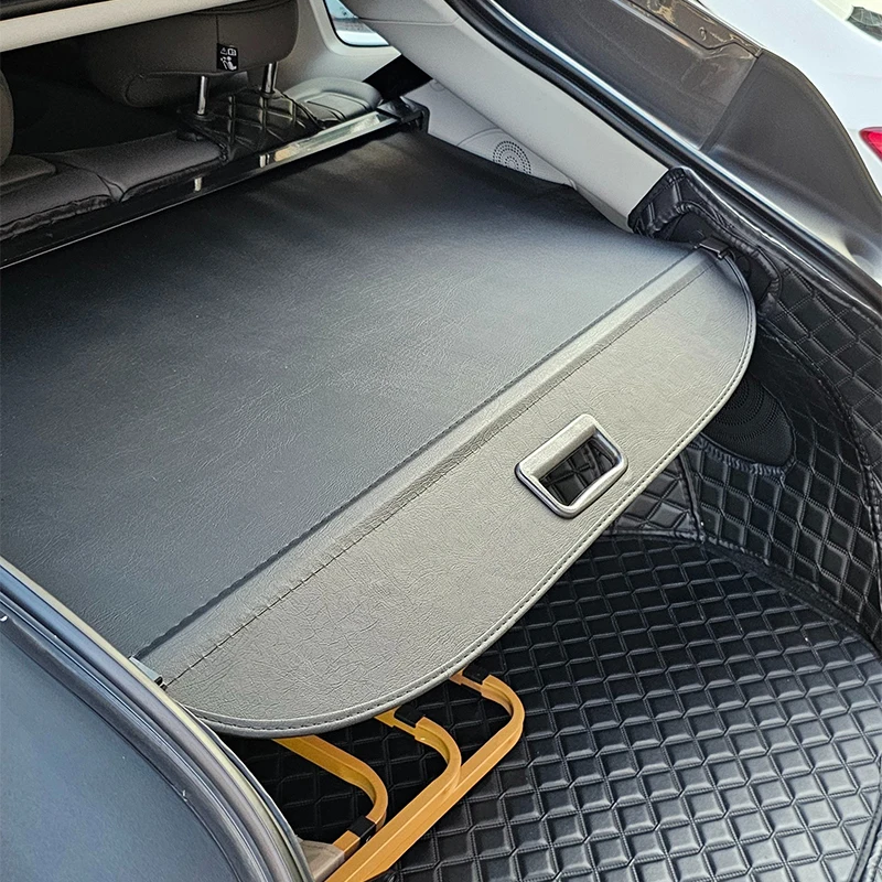 MG IM6 Retractable Parcel Shelf / Trunk Cargo Cover (2023-2025) view 4