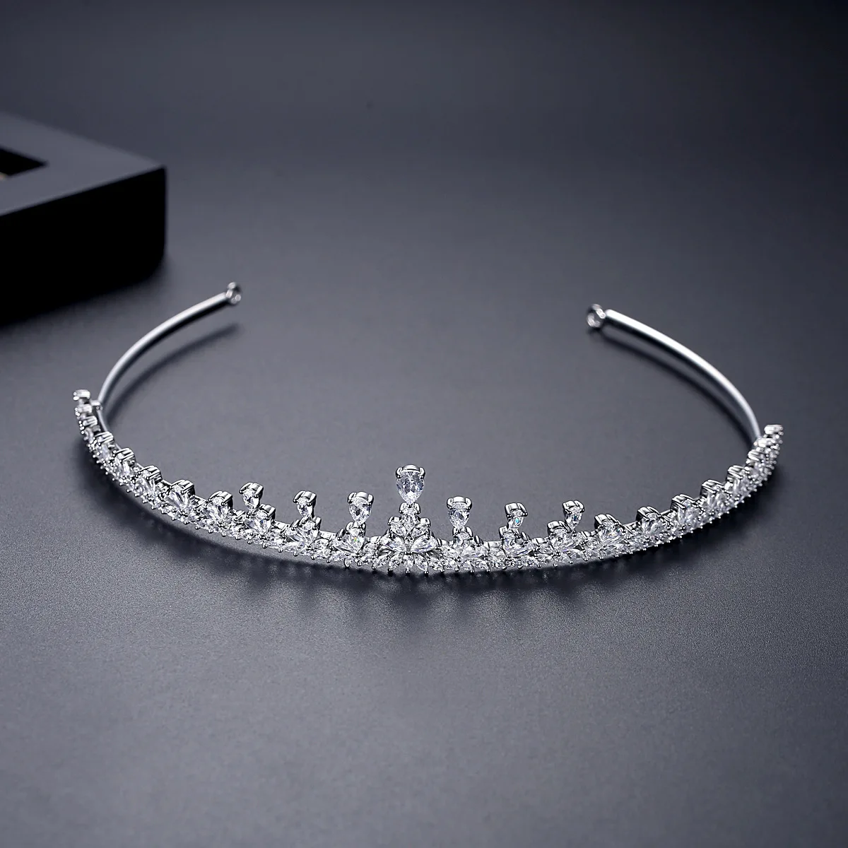 Cubic Zirconia Simple Tiara for Wedding,Crystal Bridal Headpiece Diadem for Girl,Prom, Gatherings Head Jewelry