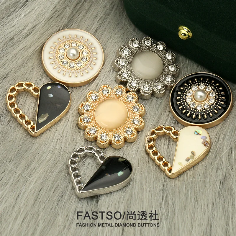 6PCS Sew Material Heart Suit Sweater Cardigan Coat Luxury Decorative Buttons for Clothing Accessories Needlework Craft Sewing |