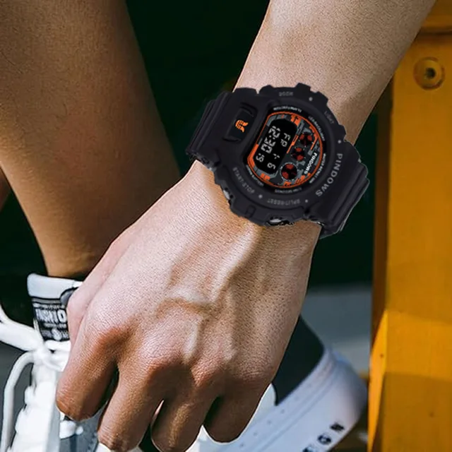 스타일리시하고 기능적인 남성용 디지털 시계