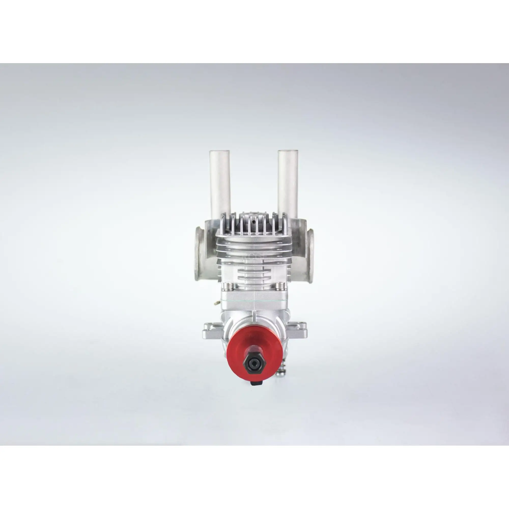 Moteur RCGF 16cc avec échappement arrière, prêt pour installation sur avion RC