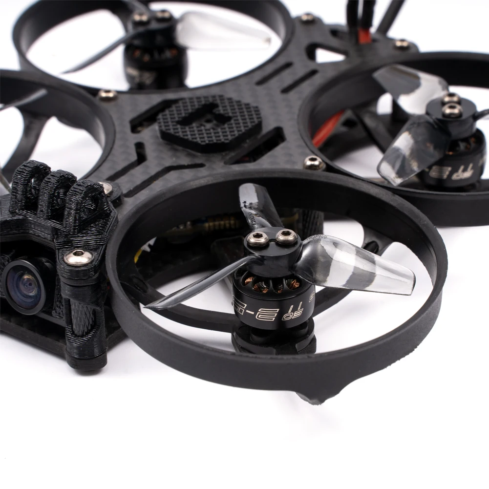 iFlight ProTek R20, the R20 caters to analog FPV enthusiasts who prioritize agility and maneuverability .