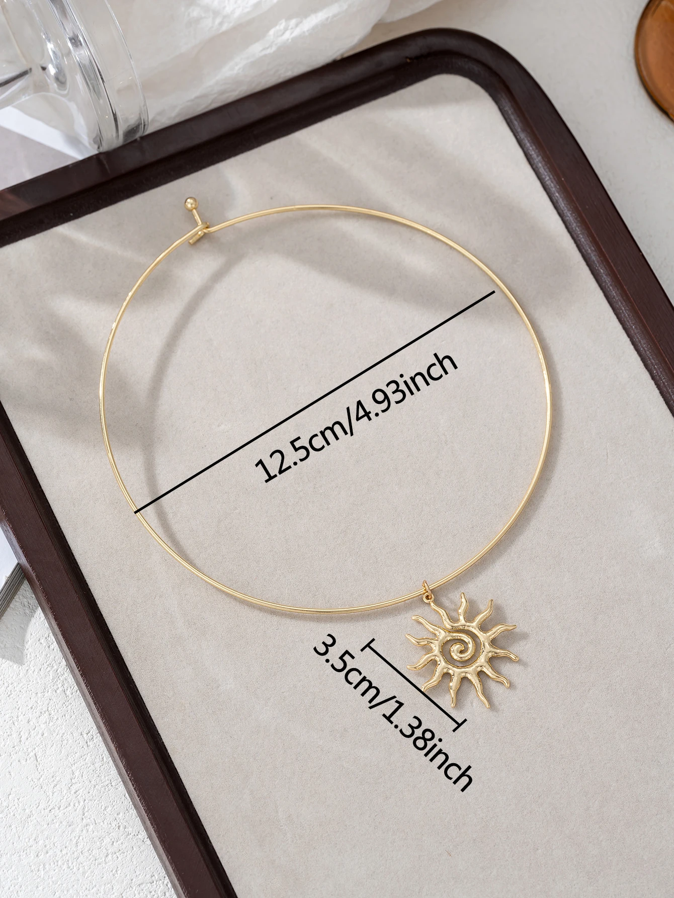 Minimally Irregular Hollow Sun Pendant Fashion Womens Necklace