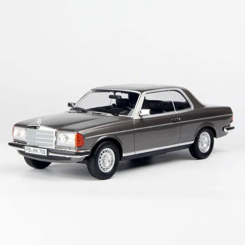 

Diecast 1/18 Scale 280 CE 1980 Alloy Car Model Collection Souvenir Display Ornaments Vehicle Toy