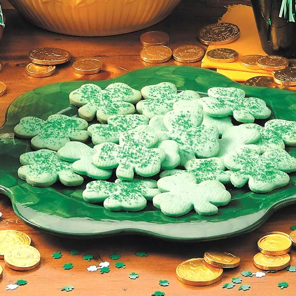 Three Leaf / Four-leaf Cookies Mold Patrick Section Irish Festival Parties Household Kitchen Baking Mold Cookie Cut Cookie Tools cookie cutter baking mold cookie mould