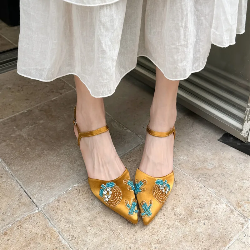 Sexy Pointed Toe Women Slingback Sandals Yellow Beading Design Summer Prom Party Pumps Ankle Strap Black Med Heels Zapatos Mujer