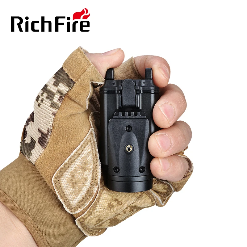 Aluminum Tactical Flashlight with Green Laser for Outdoor Hunting