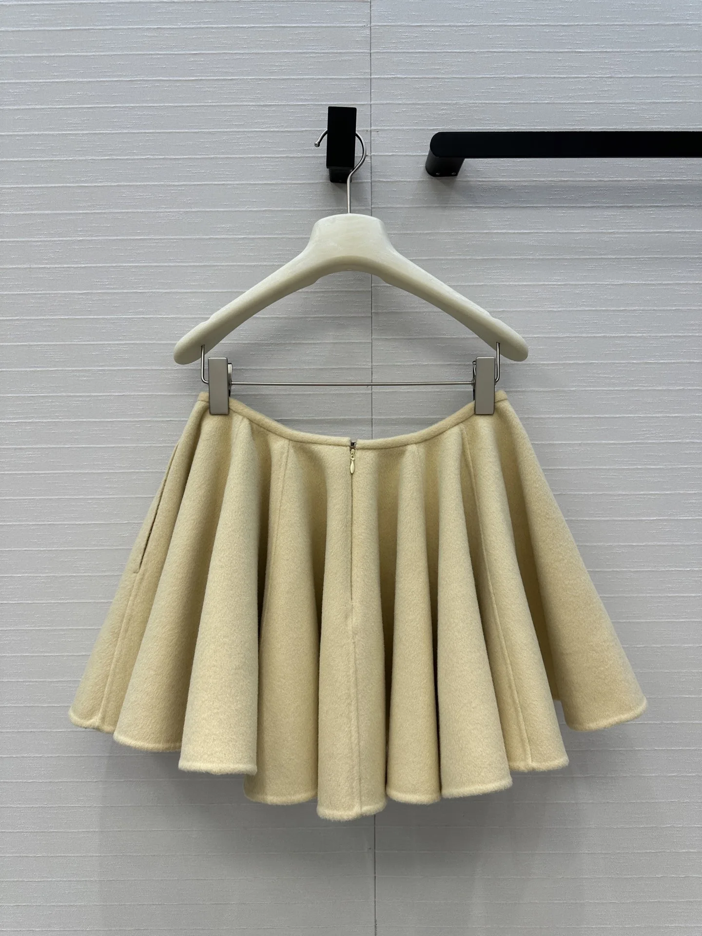 Color and fabric showcase