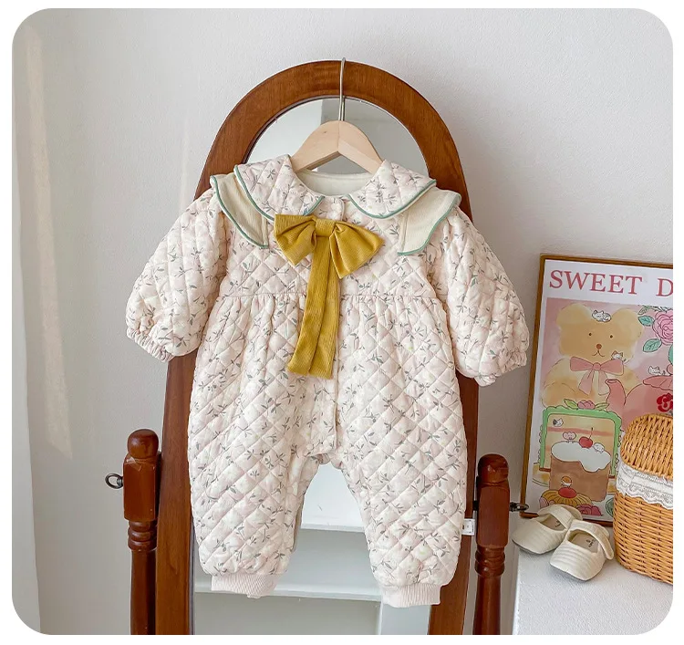 Cekcya Baby Mädchen Baumwolle Jacke Winter Koreanische Plüsch Verdickt Infant Mädchen Overall Floral Knotbow Warme Kleinkind Mädchen Schnee Getragen – Detail 7