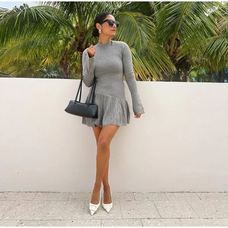 Elegante minivestido de punto con mangas acampanadas para mujer, estilo vintage, liso, cuello alto, ajustado, plisado, corto, para otoño, elegante, de punto