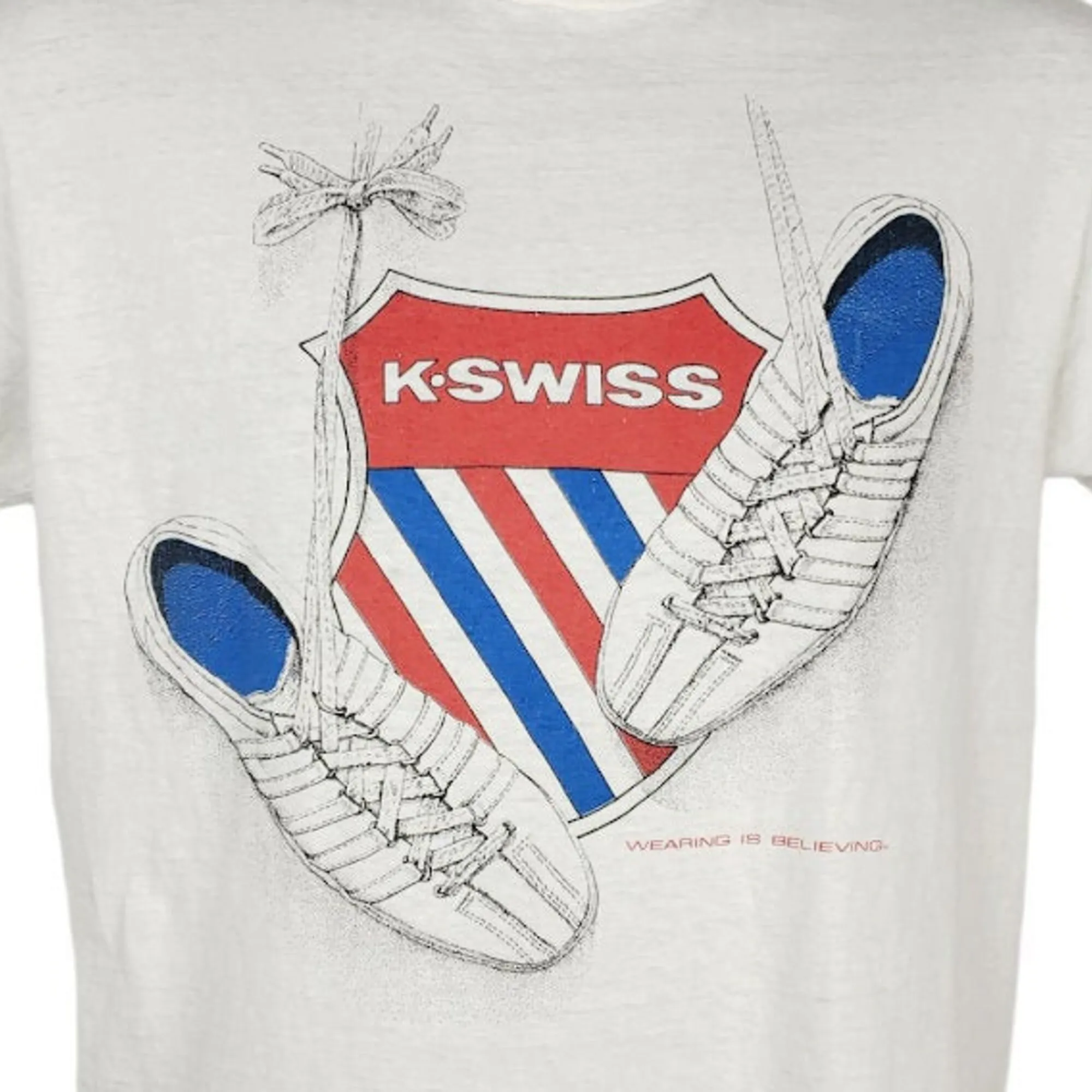 K Swiss T Shirt Vintage Anni '80 Indossa Una Scarpa Classica Finta Prodotta Negli Stati Uniti Taglia Media Da Uomo