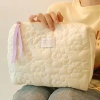 Soft Flower Pattern Cosmetic Bag Portable Makeup Packaging Display Storage Organizer Large Capacity Female Travel Wash Pouch 2
