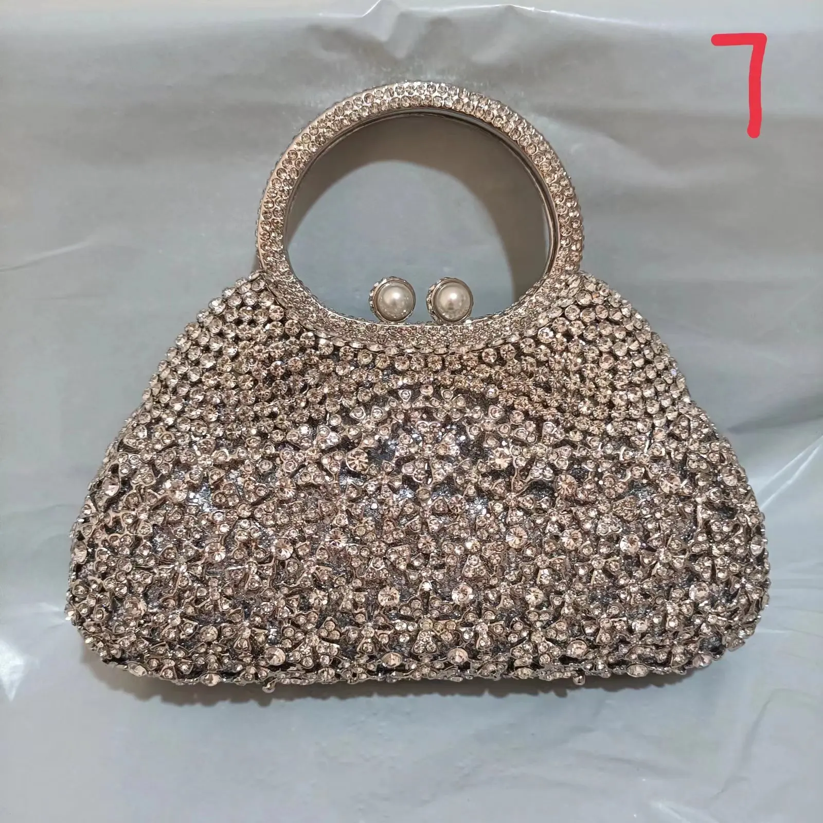 Gold Metal Pearl Top-Handle White Crystal Clutch Bag High Quality Women's Flower Diamond Wedding Bridal Handbags Fashion Bags