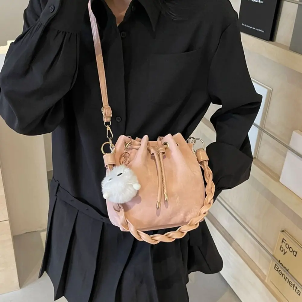 

Плюшевая подвесная сумка-мешок, популярная сумка-мешок в японском и корейском стиле из полиуретана и полиэстера, сумка на завязках через плечо, ежедневное соответствие