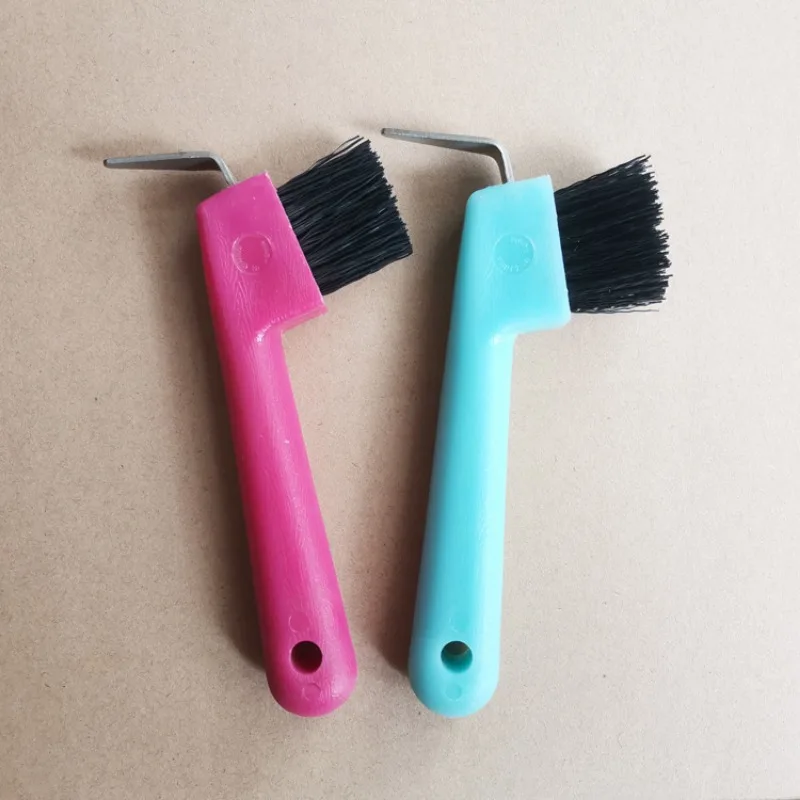 1pc Anti-Slip Soft Grip Hoof Pick Rubber With Brush Plastic Horse Hoof Care Grooming Horseshoe Brush Professional Cleaning Tools 2