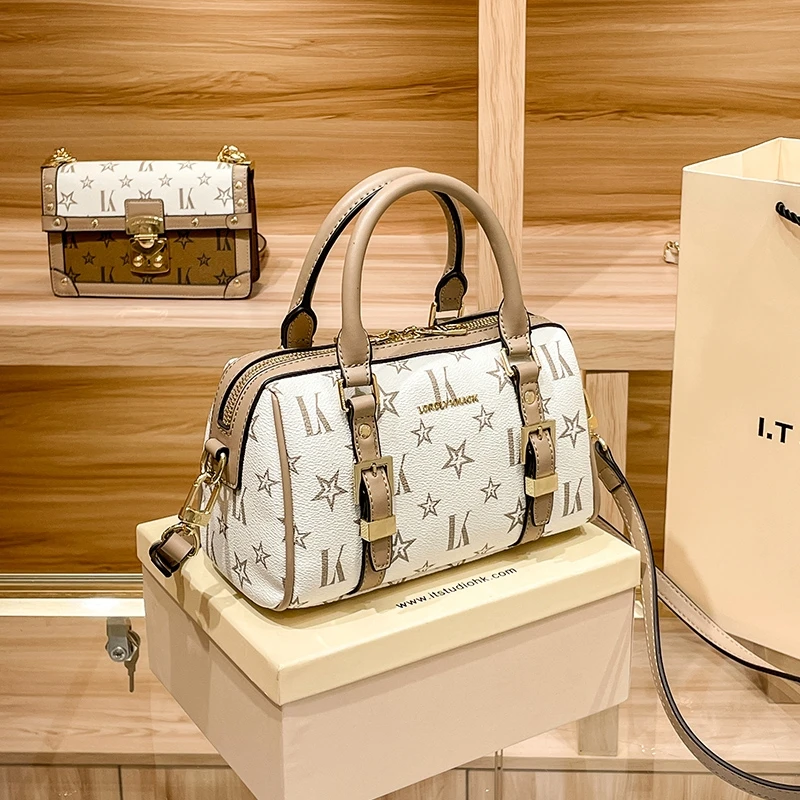 New Ladies Pillow Tote Bag Luxury Designer Boston Large Capacity Shoulder All-match Handbag Lady Messenger bag sacs à main