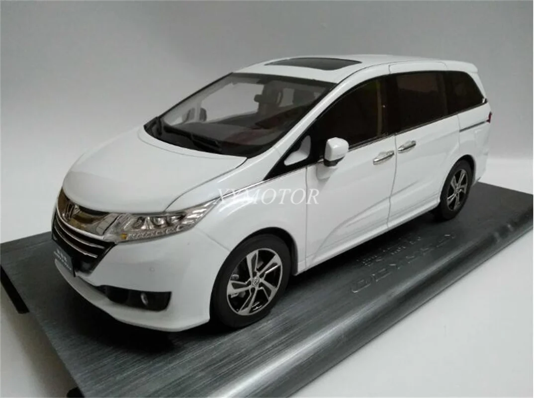 

1/18 For Honda ODYSSEY 2016 MPV Diecast Model Car White Toys Gifts Hobby Display Ornaments Collection