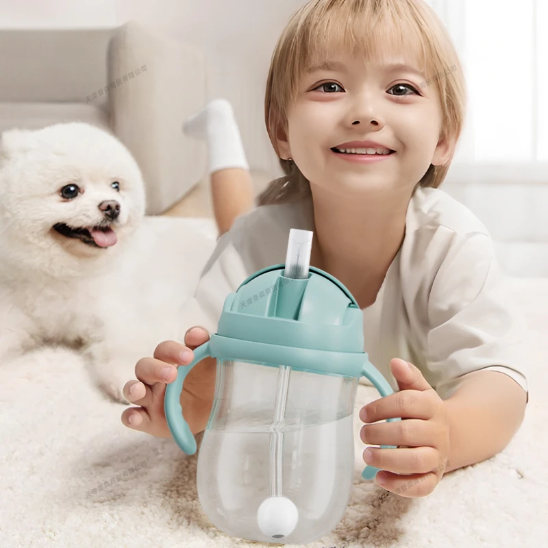 300ML Baby Bottle Baby Feeding Bottle with Handle Round Children's Water Bottle Controllable Water Flow Rate Milk Bottle