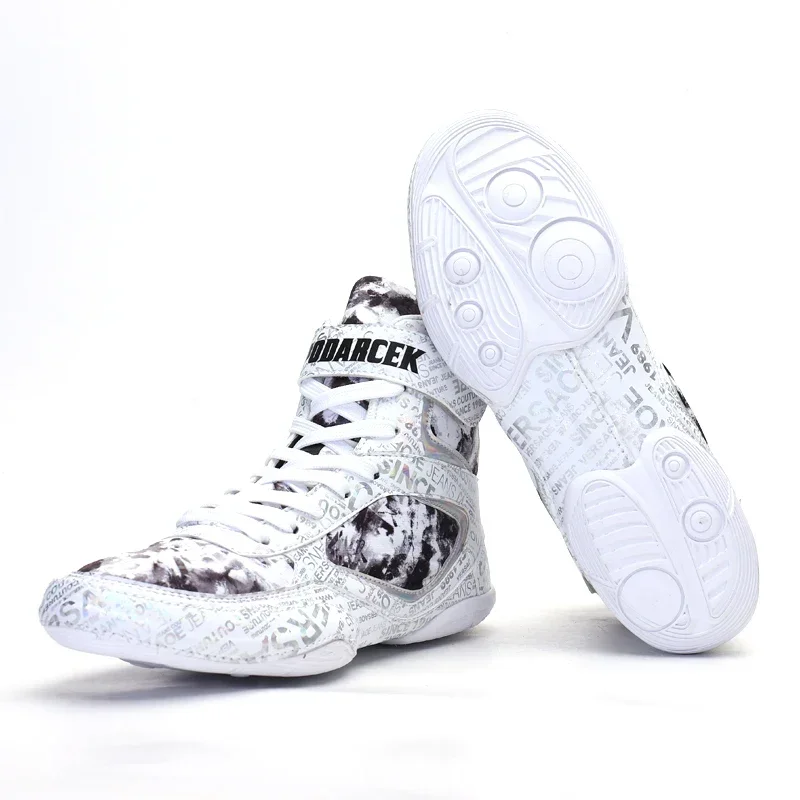 New Boxing Shoes Men Women Flighting Boots for Men Women Light Weight Wrestling Sneakers Anti Slip Wrestling Shoes