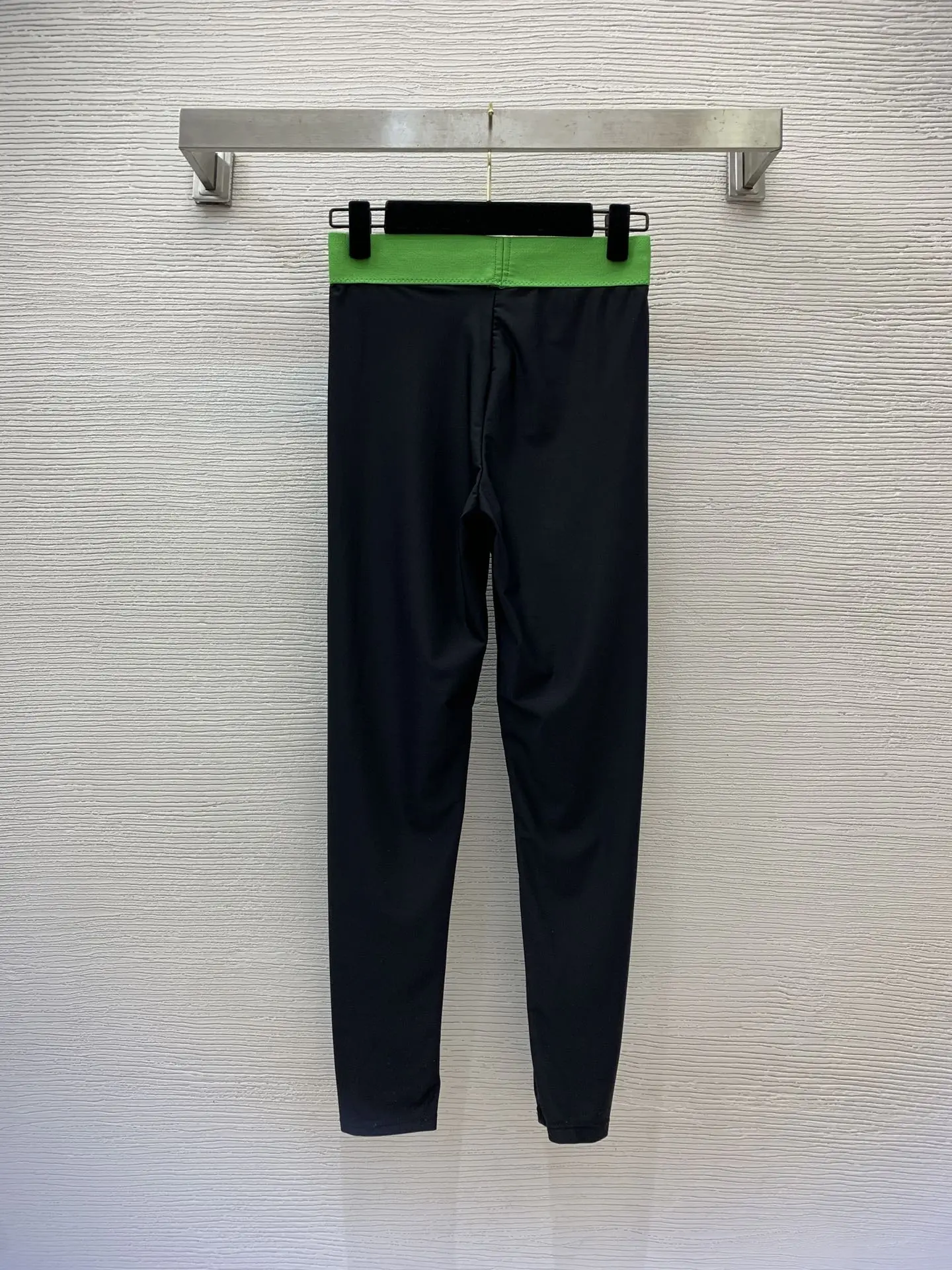 Women's Sports Yoga Set 2024 New Spring/Summer High Elastic Green Ribbon Spliced Small Tank Top+Hip Lift Slim Fit Tight Pants Bo