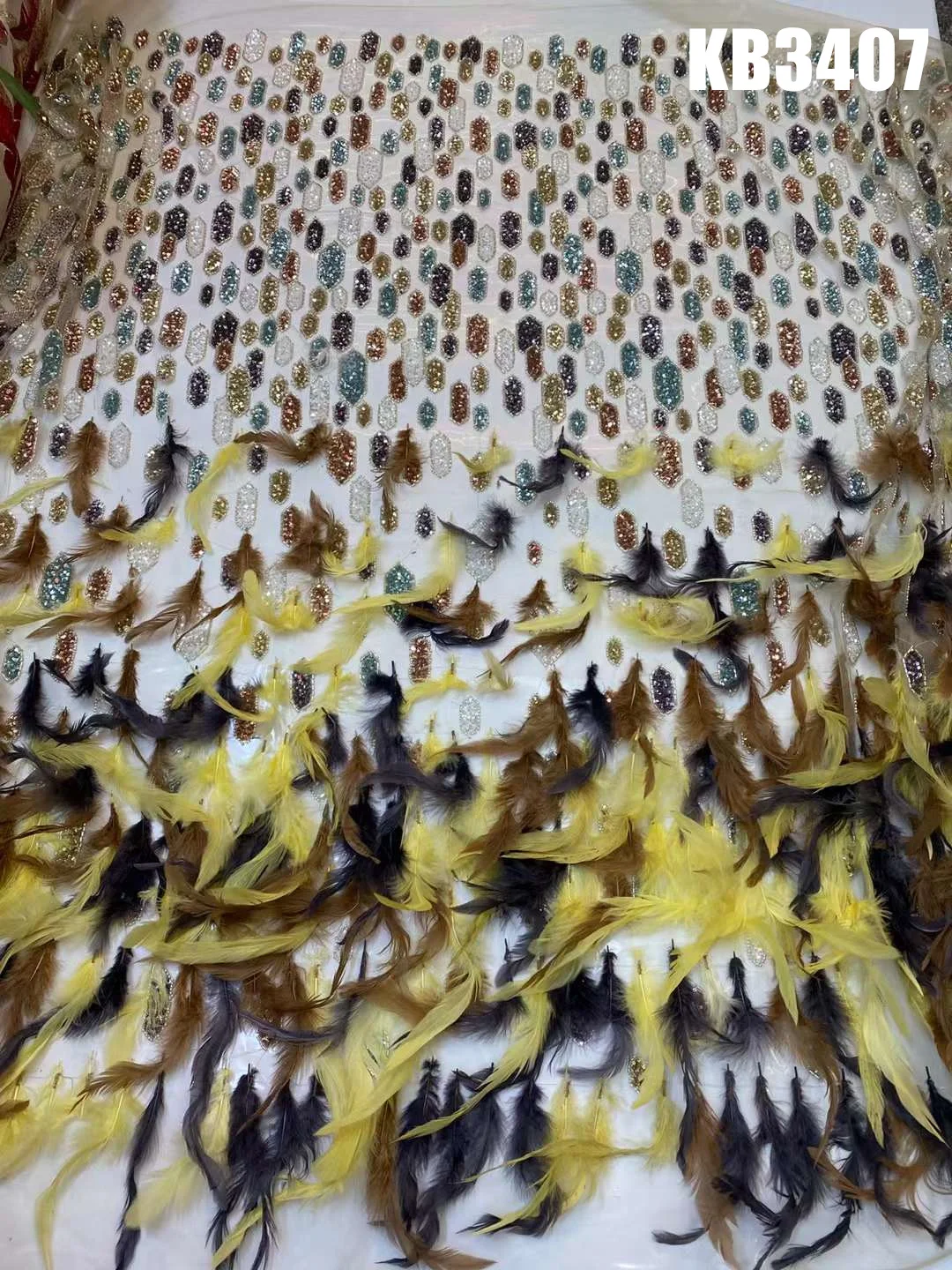 Рисунок 2 - Ткань с перьями, искусственное