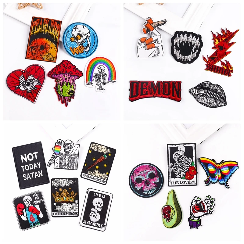 Commercio All'Ingrosso Flame Skull Set Patch Abbigliamento Punk Patch Ricamate Per Vestiti Ferro Su Toppa Sui Vestiti Fusibile Patch Distintivo Fai Da