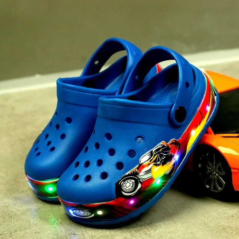 Flashing Sneaker Hole Sandals First Walker Children&rsquo;s Boots Summer Hollow Baby Beach Shoes for Girls Boys