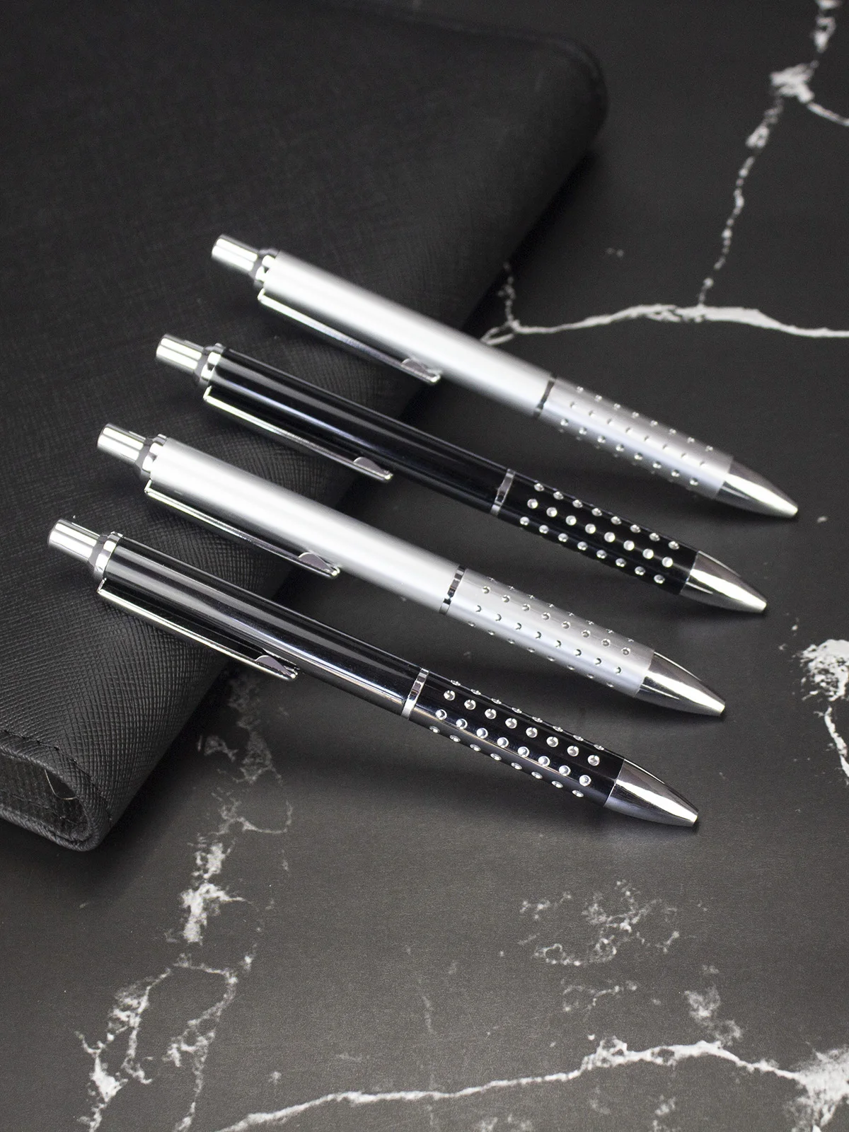 Ballpoint Pen Metal Gift Ball Pen Smooth Writing Promotional Personalized Gift Print Event Giveaway