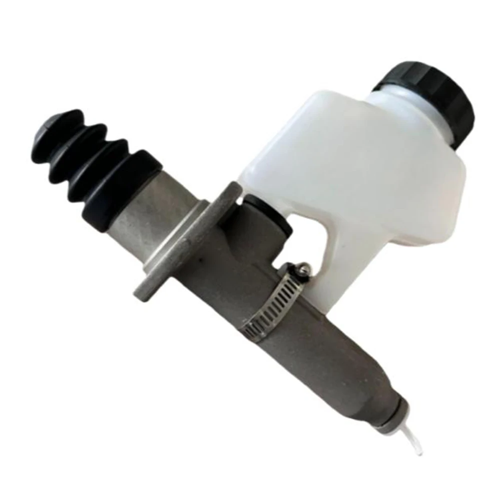 Car Clutch Cylinder Master With Reservoir E17-6011 1000284701AM For PACCAR For Kongsberg Automobiles Parts Accessories Replace