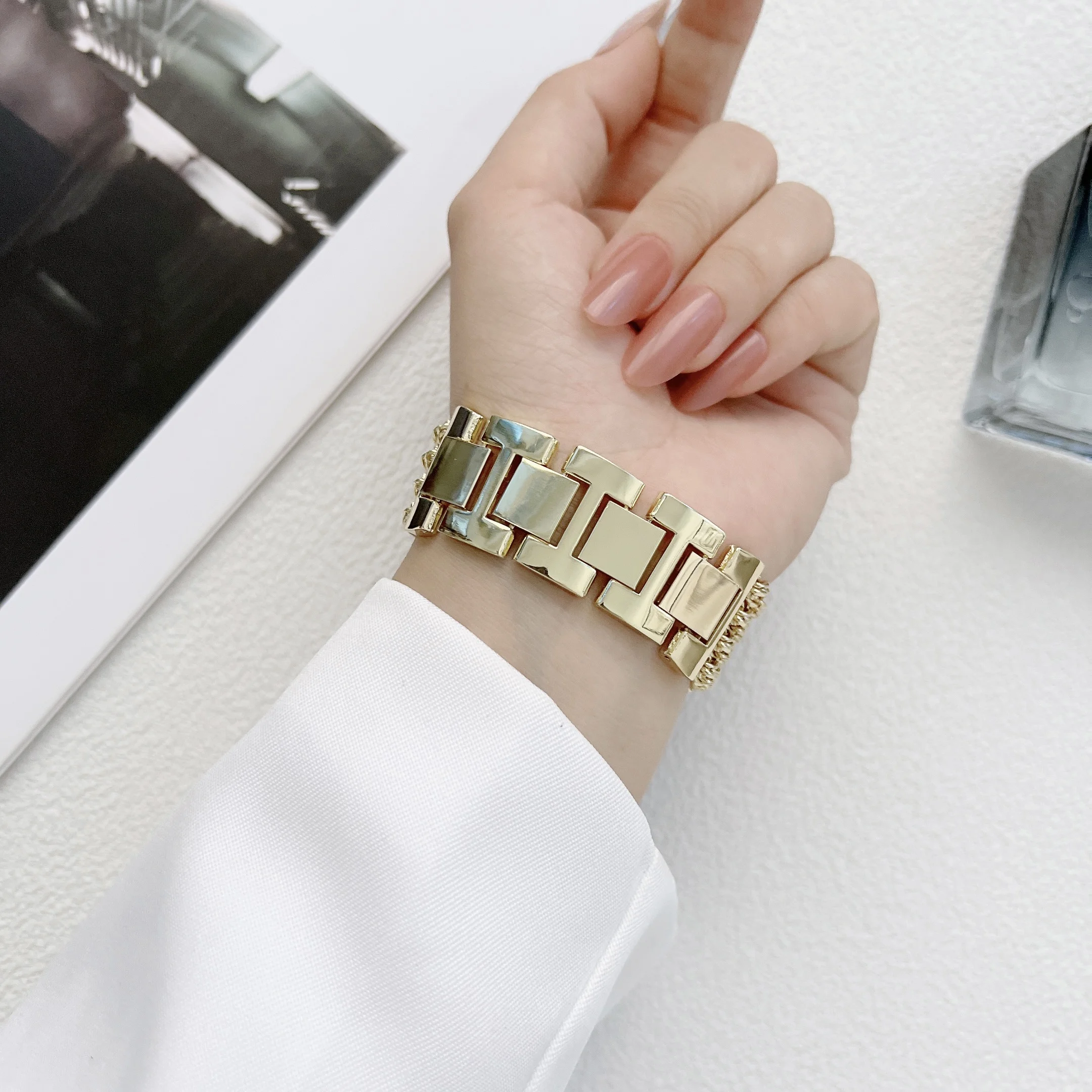 Metal Strap For Apple watch 45mm 41mm Series 8 7 Stainless Steel Link Bracelet Wristband For iWatch 6 5 4 SE 44mm 40mm 42mm band