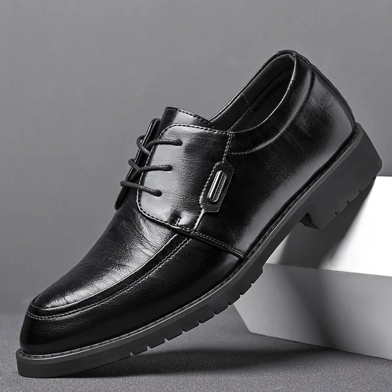 

2023 New Men Dress Shoes Gentleman Business Leather Casual Shoes Fashion Designer Pointed Toe Derby Shoes