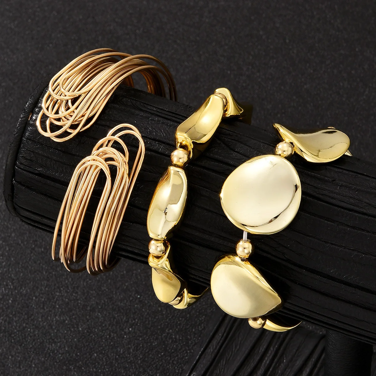 3 Pcs Exaggerated Beaded Bracelet for Women Punk Vintage CCB Gold Color Geometric Opening Cuff Wide Bracelet Jewelry Accessories