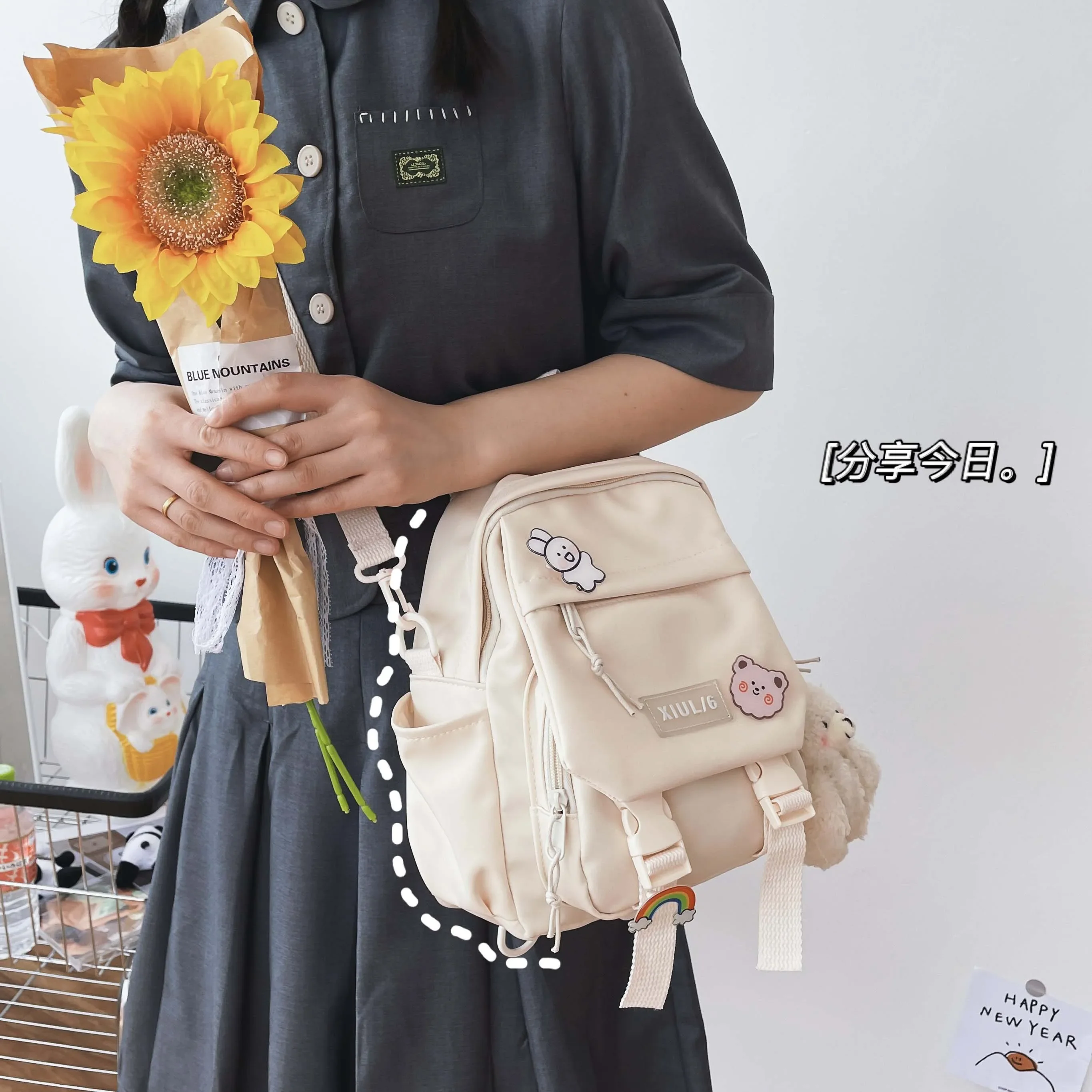 Women Nylon Backpack Convertible Shoulder Bag Ladies Fashion Casual Multifunctional Dual-use Daypack Travel Small Ruckpack