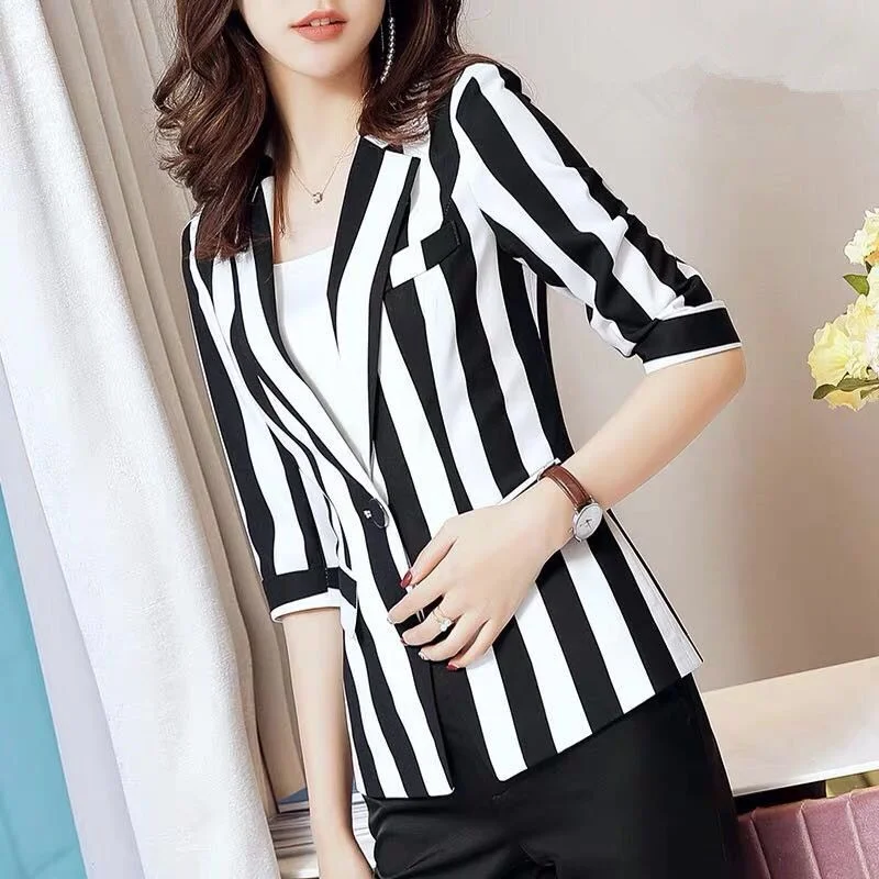 Abiti Femminili Di Lusso Plus Size Giacca Blaze Primavera Estate Cappotto Sottile 2023 New Slim Office Ladies Fashion Cardigan Abbigliamento Donna