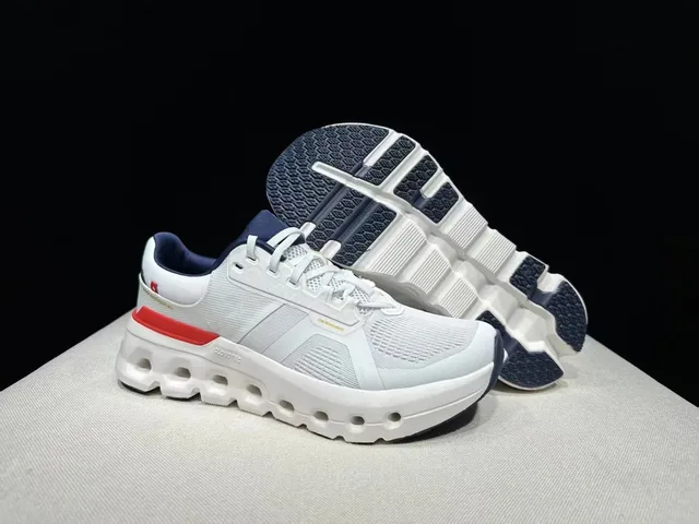 2026 Hot New Cloudrunner2  sports training shoes stable and breathable running shoes casual sports shoes 1
