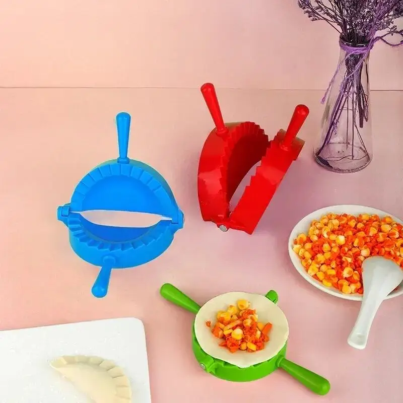 Description Picture 3 of itemPlastic Dumplings Maker Mold Hand Dough Press Dumpling Clip DIY Pie Ravioli Mould Maker Kitchen Pastry Tools Cooking Accessories