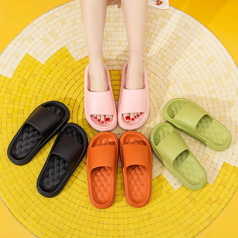 

New Unisex Slippers Women Men Shoes Summer Bathroom Slipper Couple Indoor Sandals Fashion Home Slippers Non-slip Floor Flip Flop