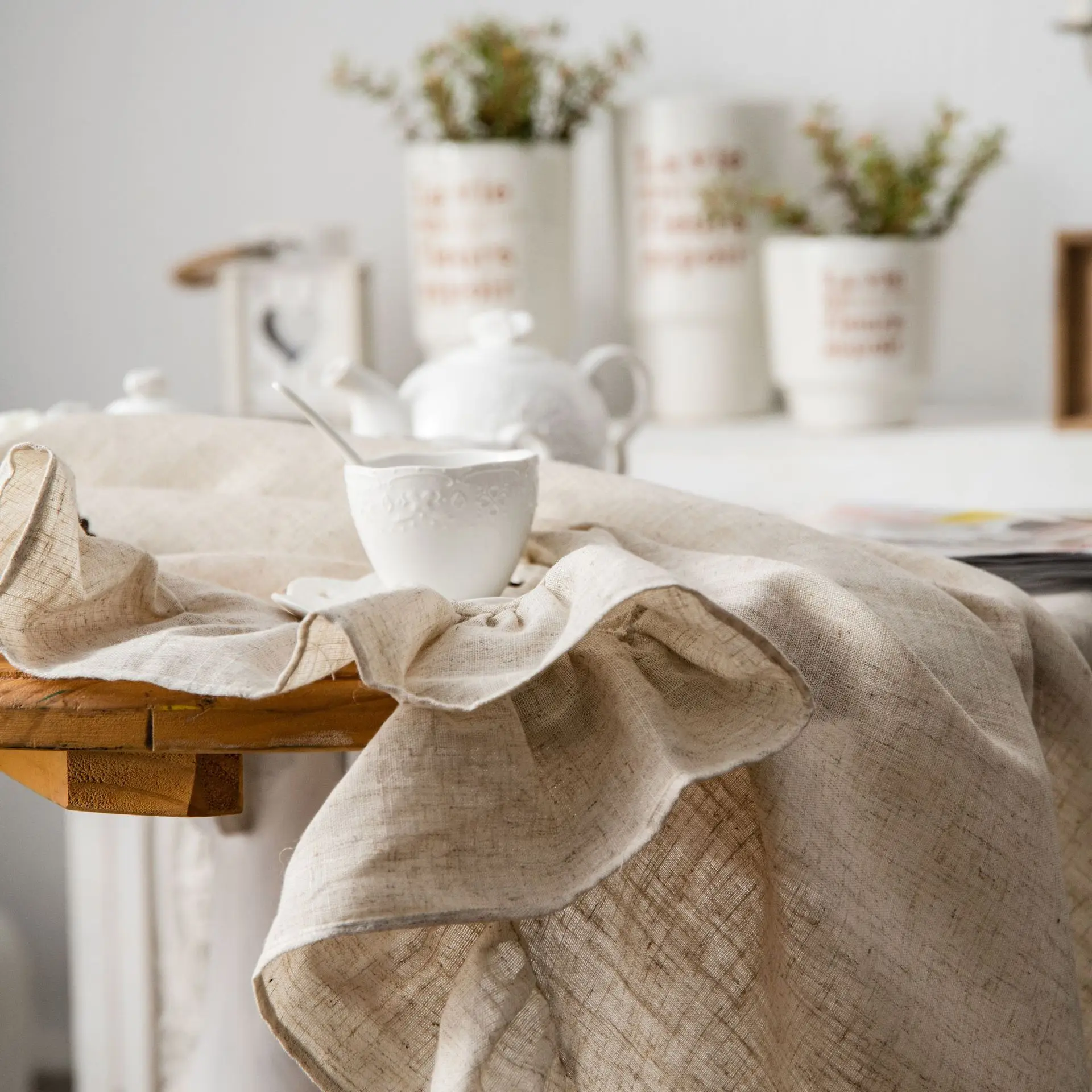 Ruffle Round Cotton Tablecloth, Cobertura de mesa lavável para férias, jantar, banquete, cozinha, decoração do casamento, guarnição
