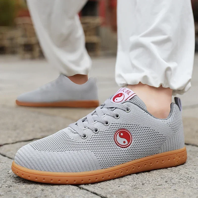 Spring Mesh Breathable Kung Fu Shoes Men Women TaiChi Martial Arts Shoes Comfortable Wear-Resisting Karate Taekwondo Sneakers