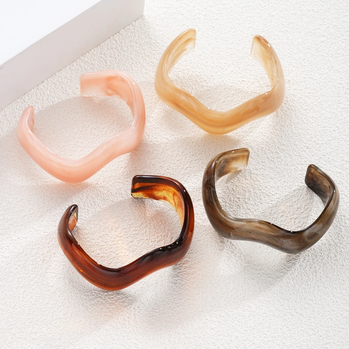 4 Pcs Wavy Resin Bangle Set For Women Trendy Geometric Wave Acrylic Cuff Bracelets Colorful Stackable Jewelry Fashion Gifts 2026