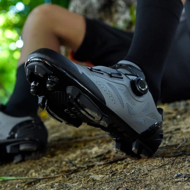 Cycle Training Shoes cycling shoes bike lock shoes bike pedal cleats SPD Cleats Clip MTB Cycling Sneakers Men Breathable Knit Self-Locking Road Bicycle Shoes For Exercise Bikes