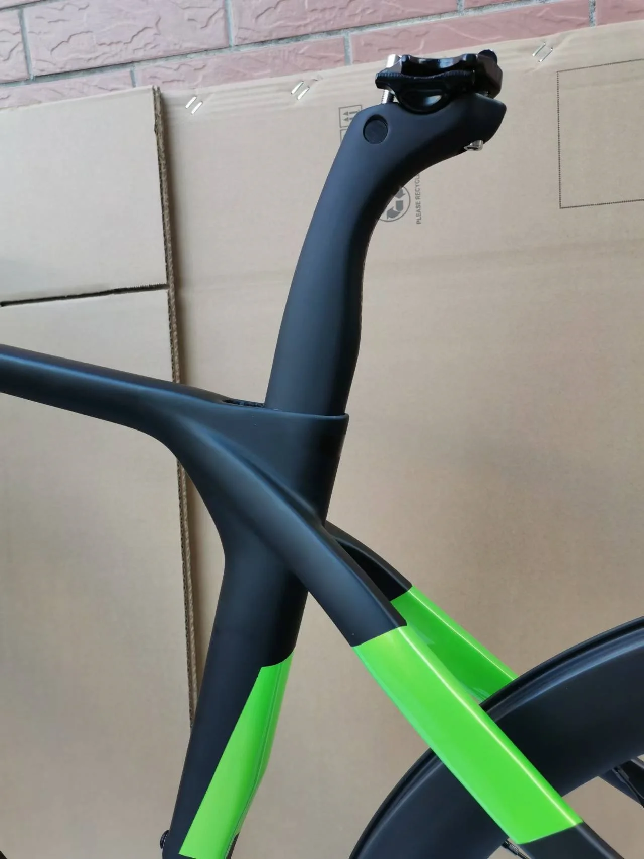 High quality gravel F9 carbon frame AERO-KEEL BB bottom bracket Ultegra Di2 group 700C grevil road bicycle carbon frameset